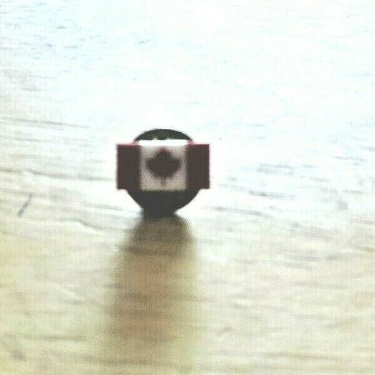 Canadian Leaf Lapel Pin