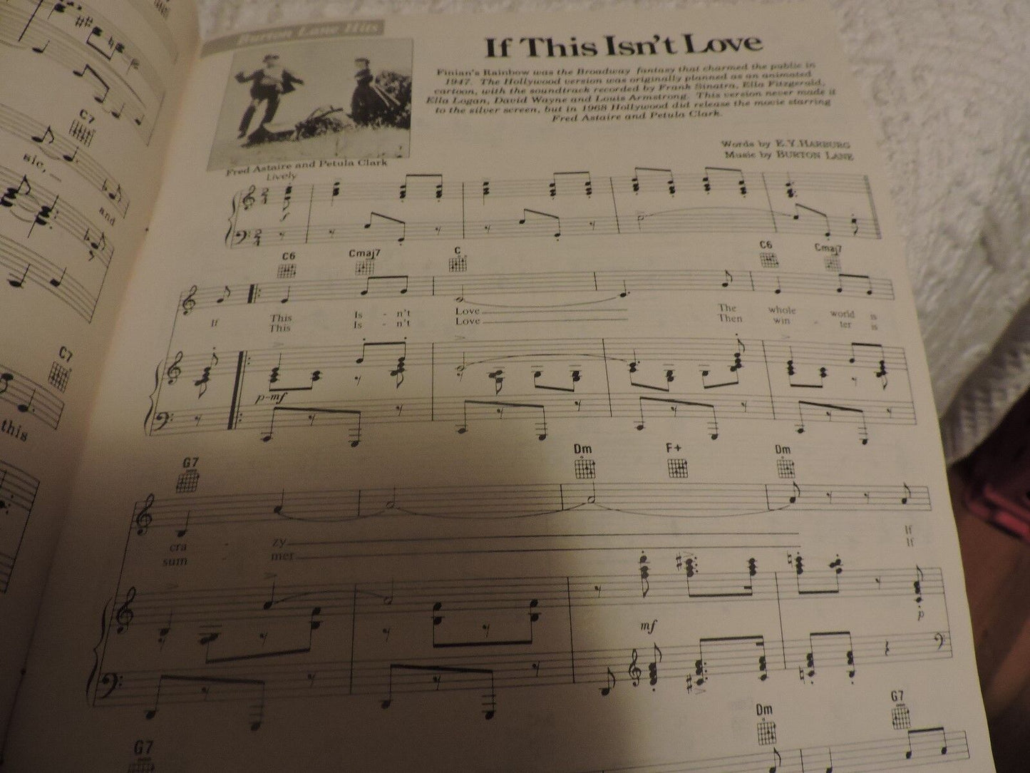 Sheet Music Magazine: April 1990 Standard Piano/Guitar Edition