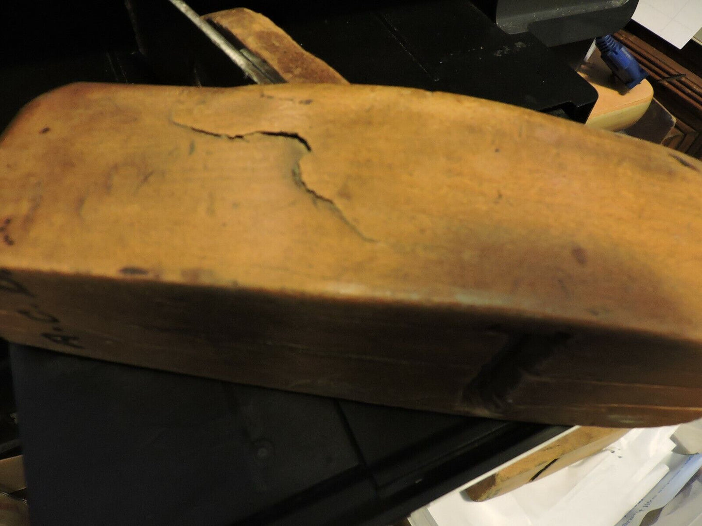 VINATGE (1870's) Wood Plane (2 1/2" Block X 8" Long) 2" Blade Marked "Sandusky"