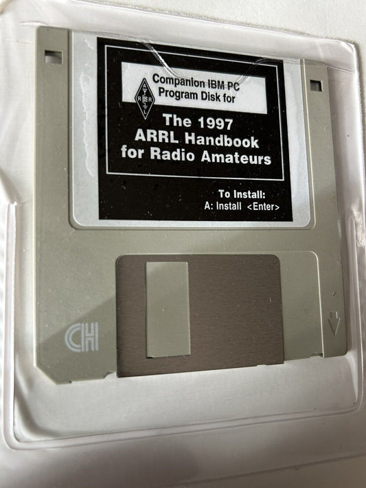 Softcover: The 1997 ARRL Handbook for the Radio Amateur (with Program Disc)