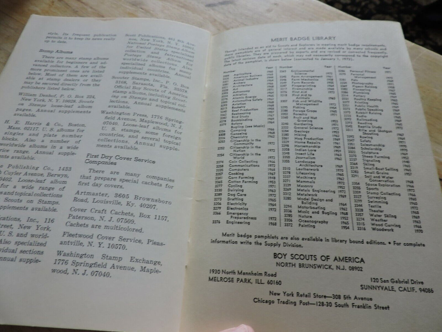 BOY SCOUT MERIT BADGE BOOK: STAMP COLLECTING  1966