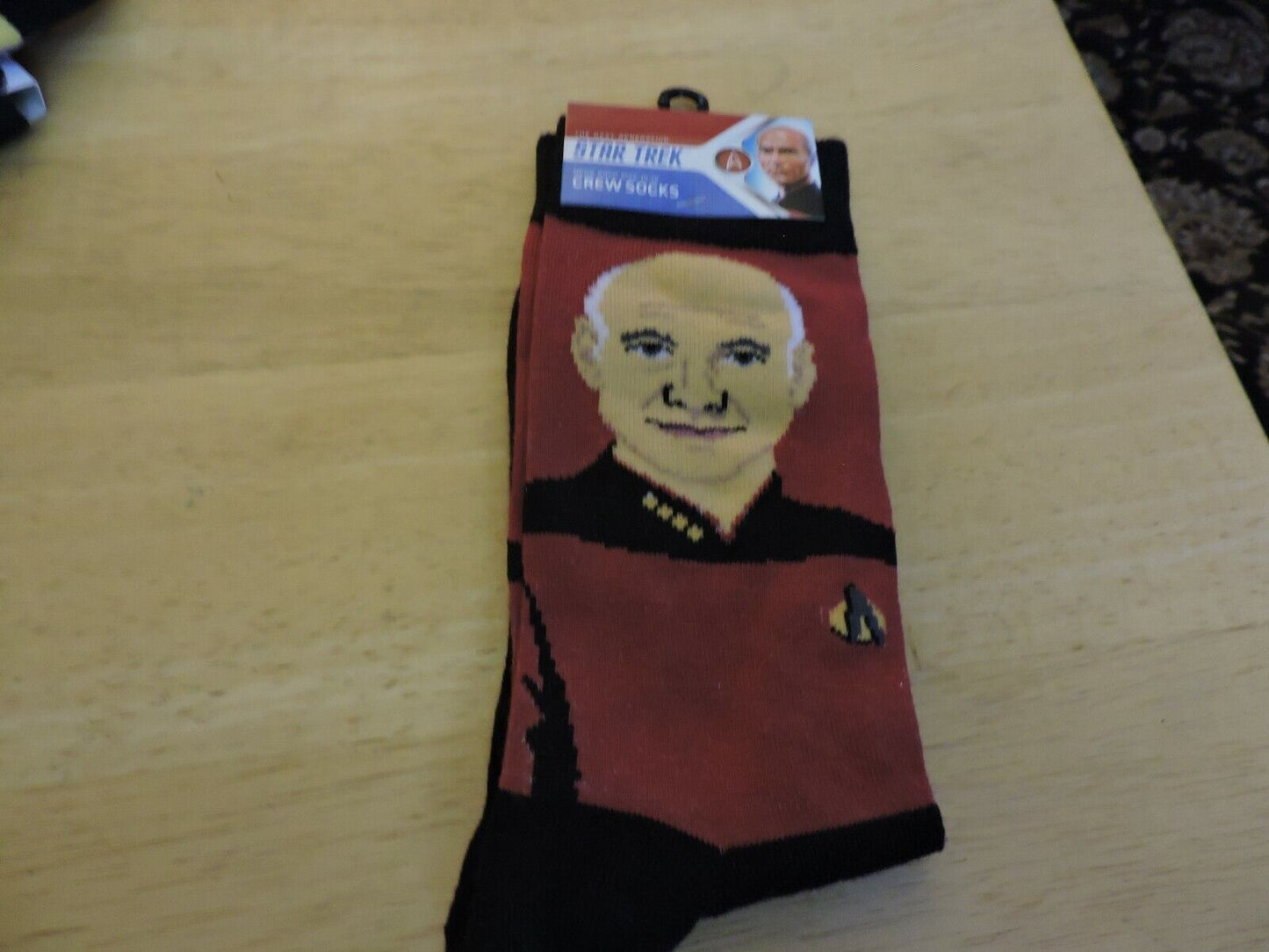 STAR TREK: THE NEXT GENERATION CREW SOCKS: CAPTAIN PICARD