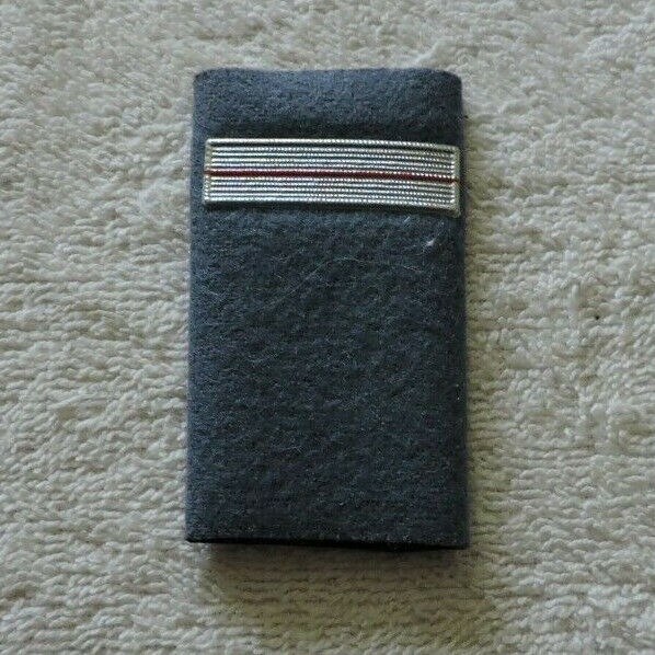 U S Army Grey Womens Shoulder Board (Silver Border/Red Line)