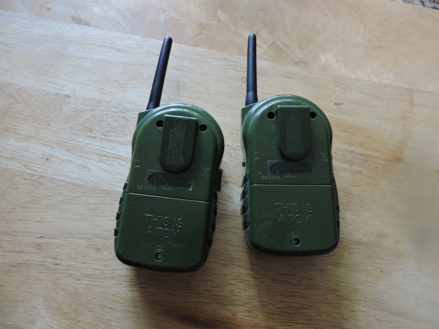 BASS PRO SHOPS TOY WALKIE TALKIES BATTERY OPERATED-SET OF TWO