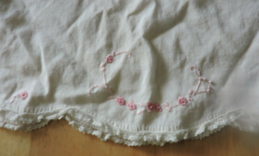 VINTAGE 2 COTTON BABY GOWNS 18