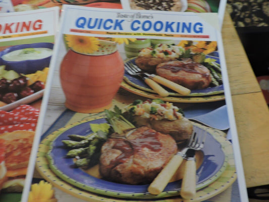 TASTE OF HOME'S QUICK COOKING MAGAZINES (5) 2004