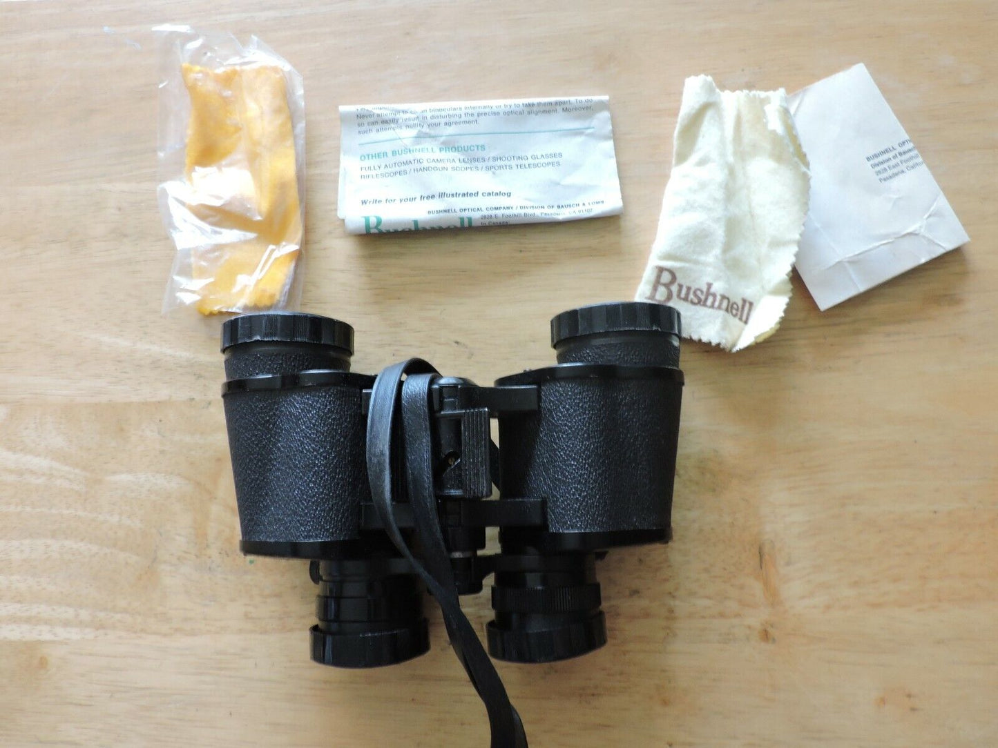 Bushnell Brand--SPORTVIEW-- Binocular And Case 7X35