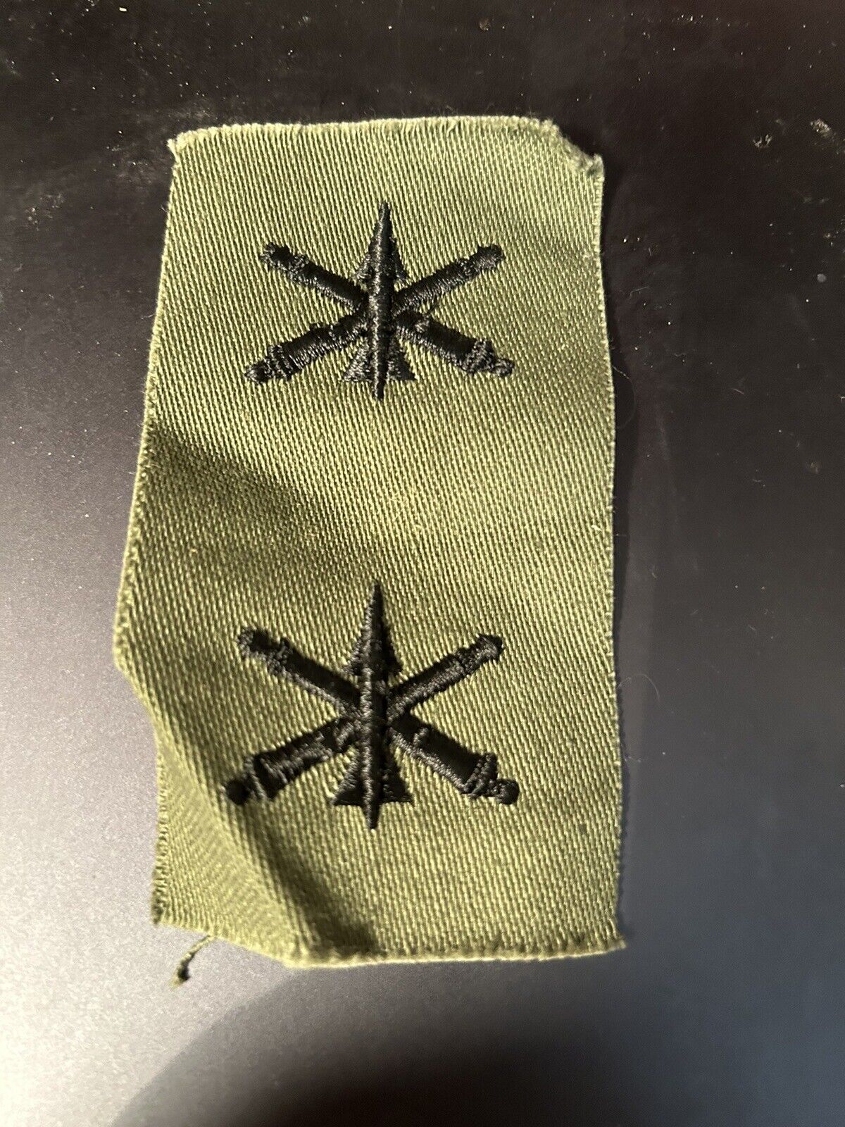 U S Army ADA Air Defense Artillery Crossed Cannons & Missile Double Tab