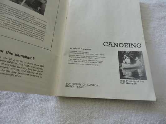 CANOEING BOY SOUTS MERIT BADGE BOOK 1986 PRINTING OF 1981 REVISION
