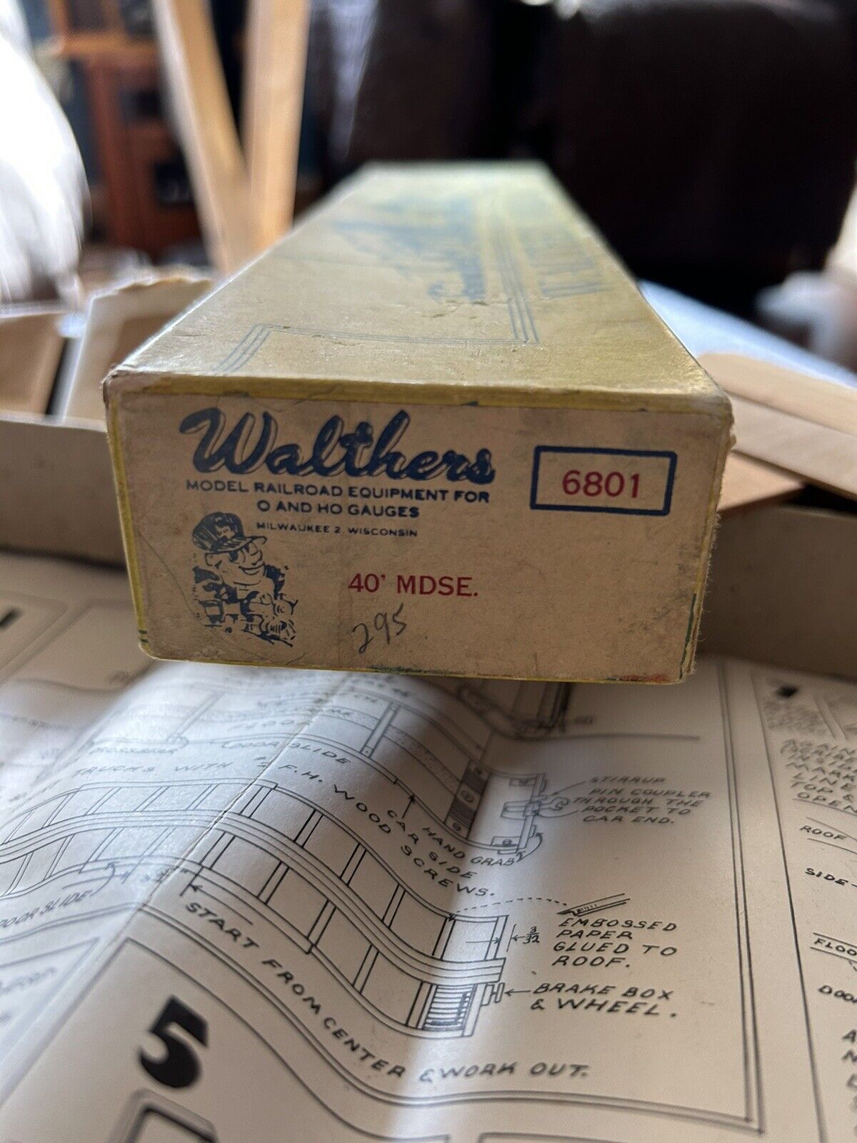 WALTHERS MODELS--RAILROAD EQUIPMENT 40' MDSE. #6801