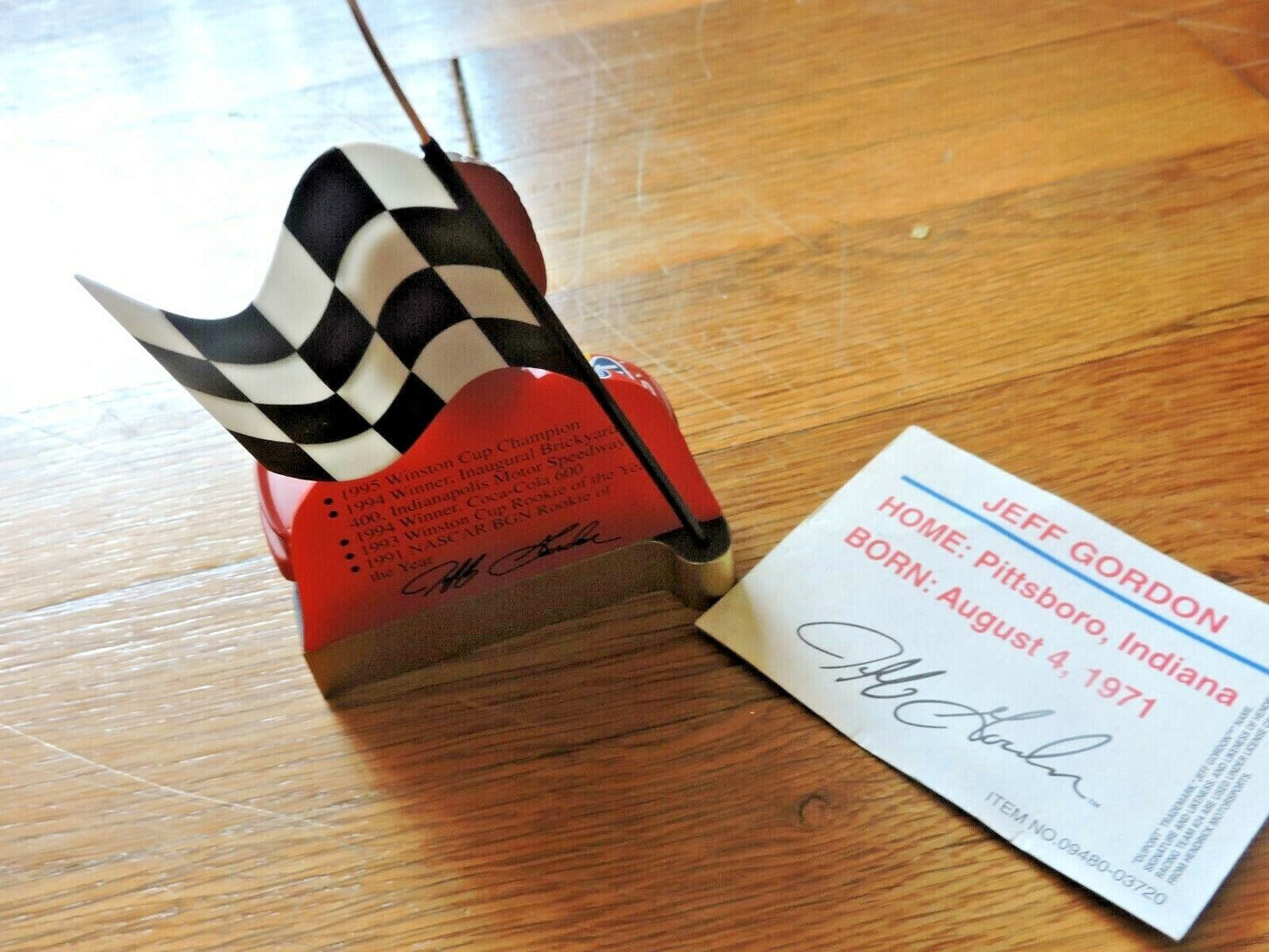 1997 Series Hendrick Motorsports Signature Series Jeff Gordon Ornament and Card