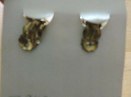 VINTAGE BEADED CLEAR AND GOLD COLORED EAR RINGS