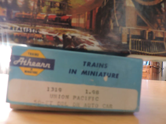 ATHEARN TRAINS IN MINIATURE UNION PACIFIC 50 FT DBL DR AUTO CAR (NIB)