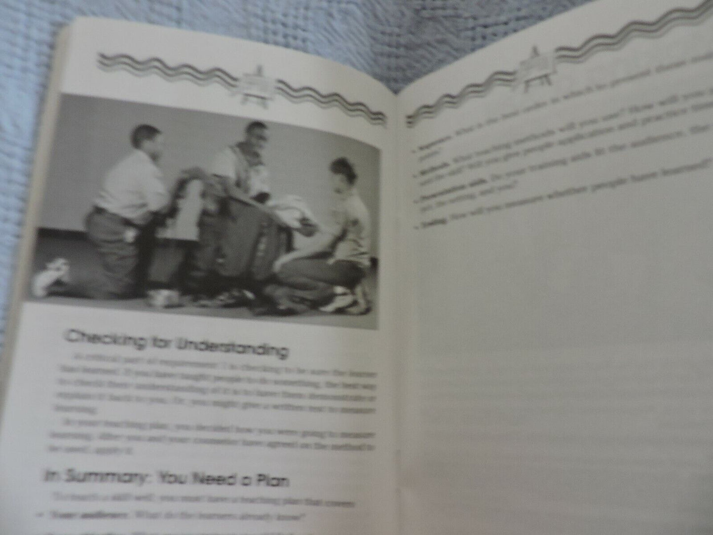 BOY SCOUT MERIT BADGE BOOK  "COMMUNICATIONS"  2000