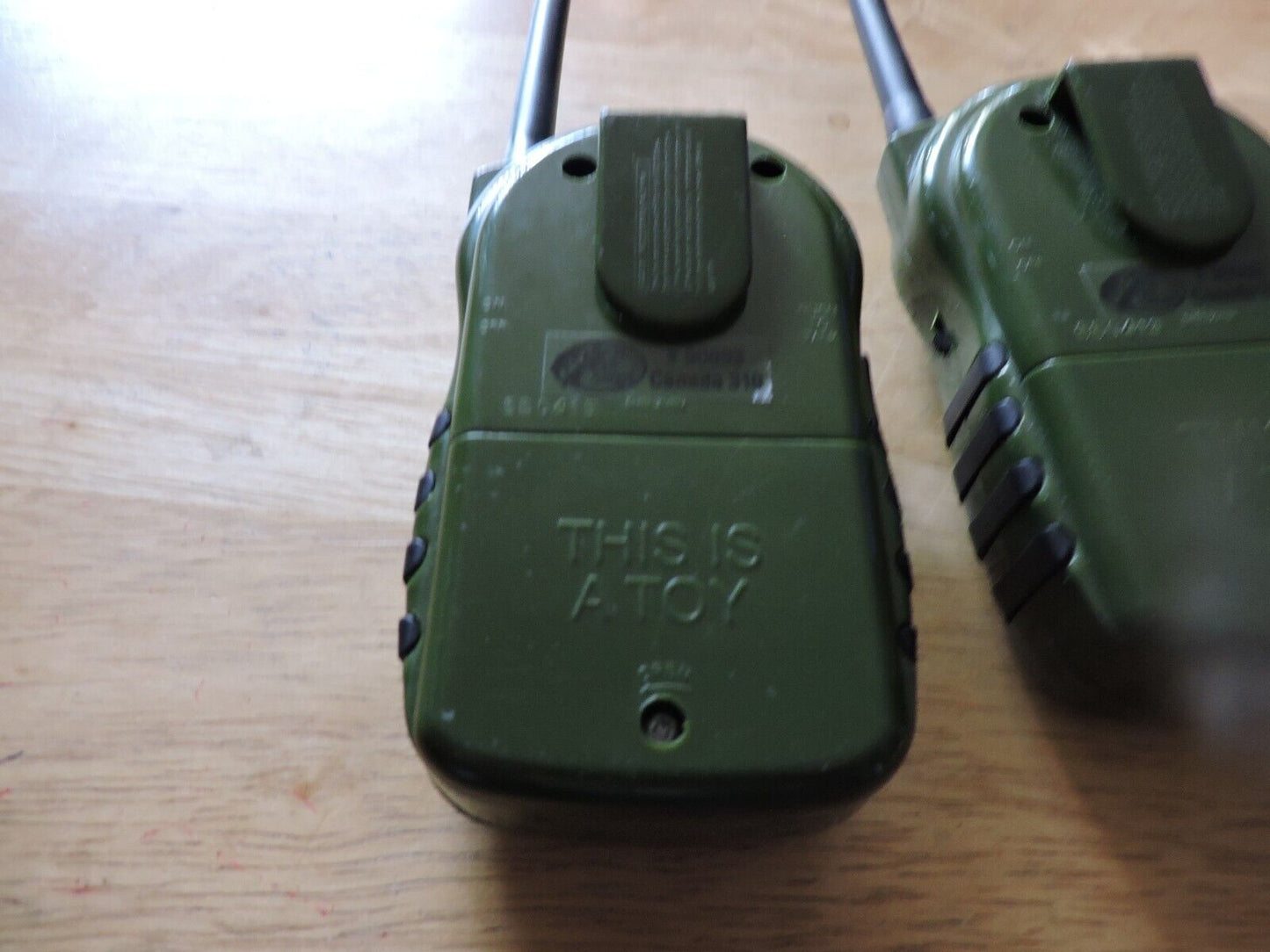BASS PRO SHOPS TOY WALKIE TALKIES BATTERY OPERATED-SET OF TWO