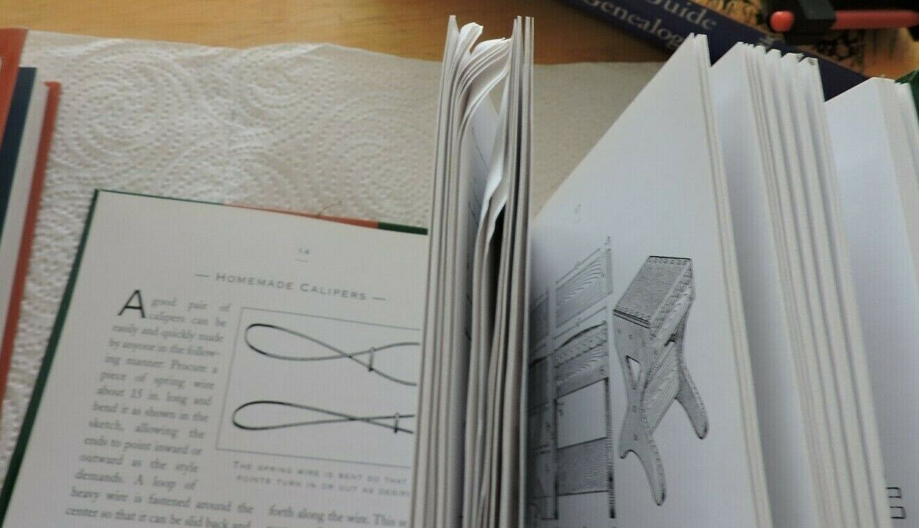 THE BOY MECHANIC 2 BOOK SET: 159 GAMES, TOYS, TRICKS, & OTHER AMUSEMENTS: 200CLA