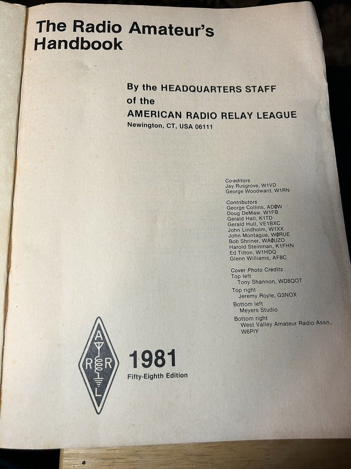 Softcover: The 1981 ARRL Handbook for the Radio Amateur