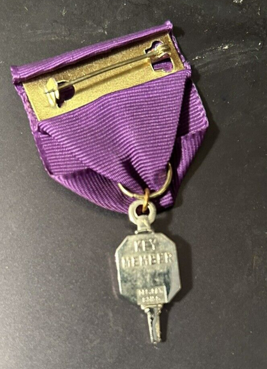 Lions Club: Silver Key Member Award Medal