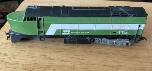 TYCO Burlington Northern Engine Model Railroad Car