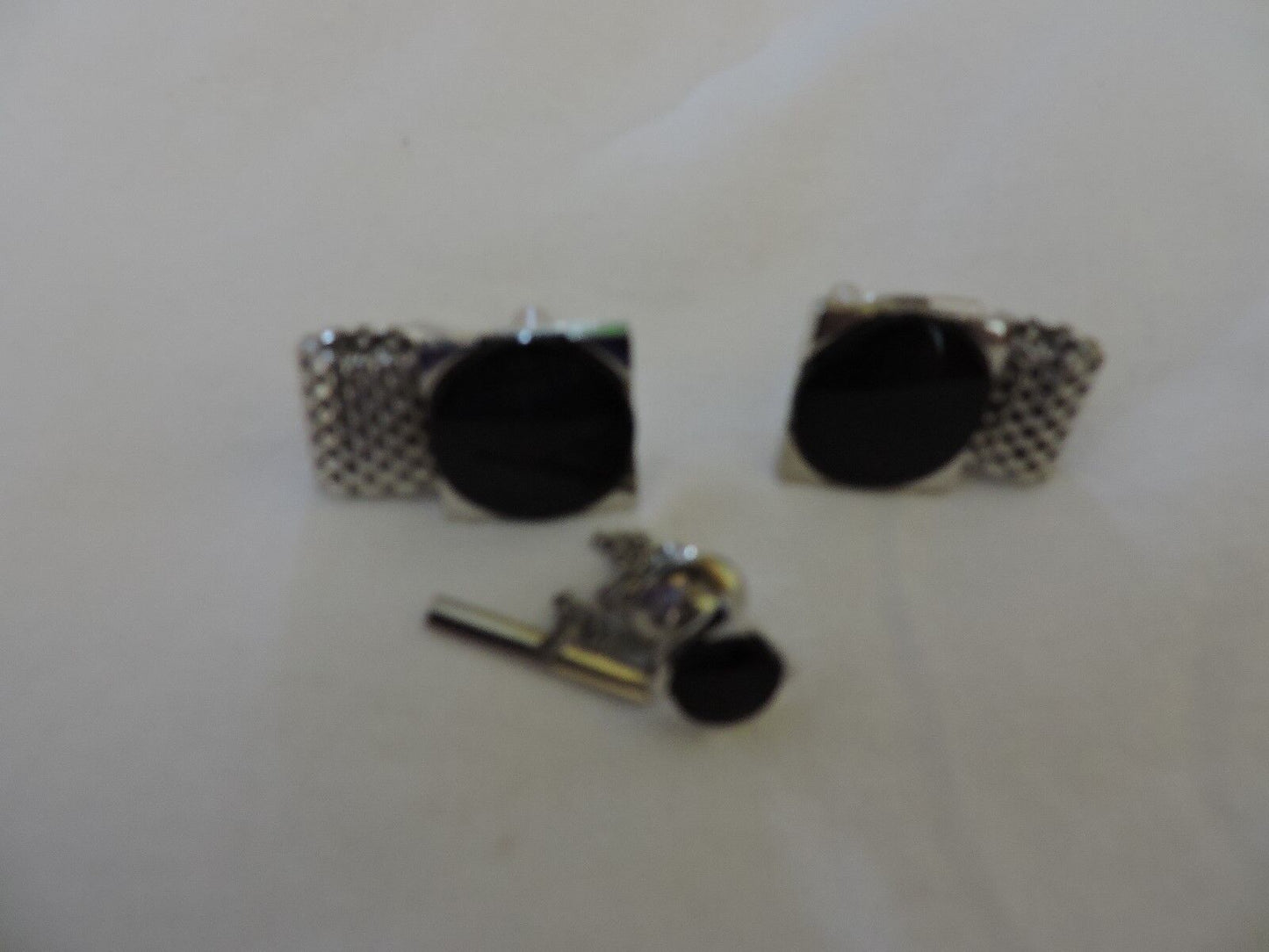 Cuff Links + Tie Tack Set (siliver and black)