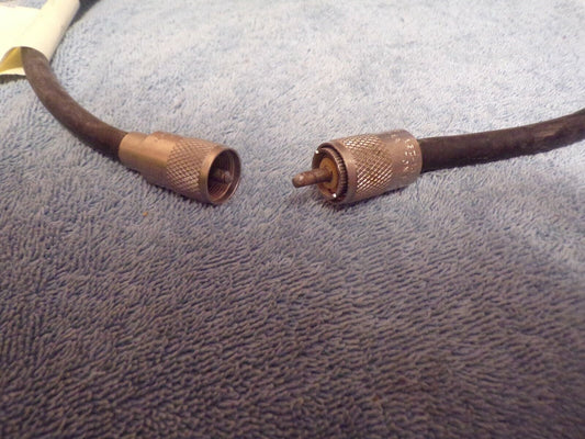 Hand Held/Base Station Radio Antenna Extender