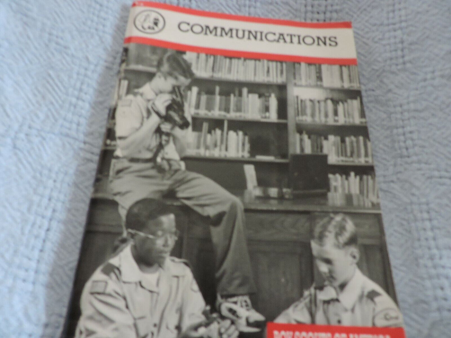 BOY SCOUT MERIT BADGE BOOK  "COMMUNICATIONS"  2000
