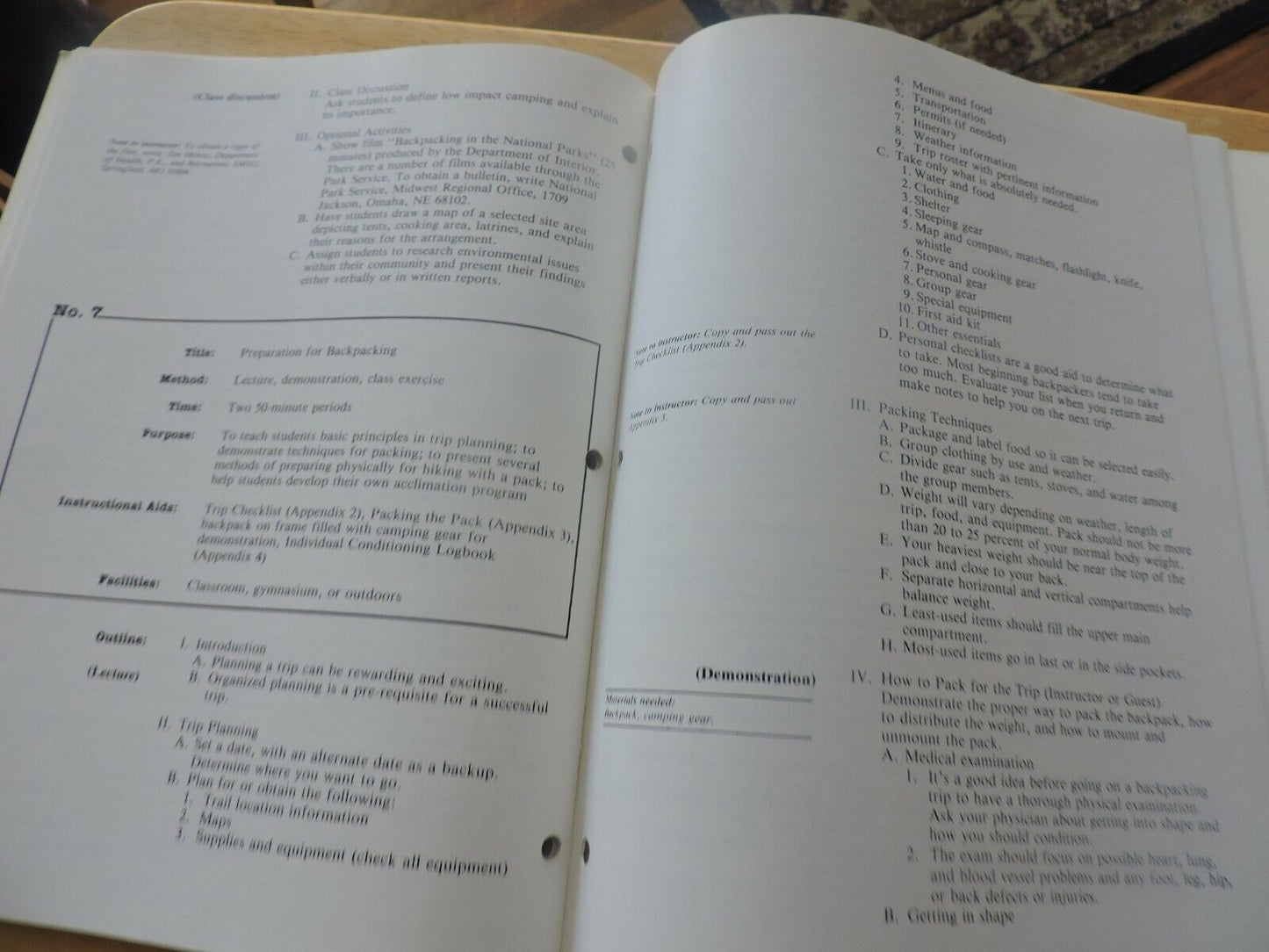 BACKPACKING OUTDOOR LIVING SKILLS SERIES 1984