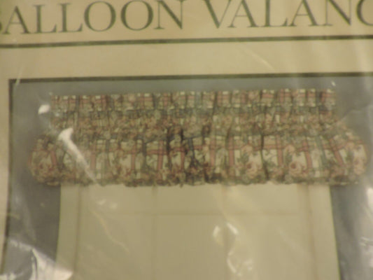 BALLOON VALANCE