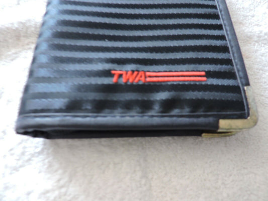 TWA ZIPPERED CASE FOR BUSINESS CARDS AND NOTE PAPER 6.5X4.75 INCHES