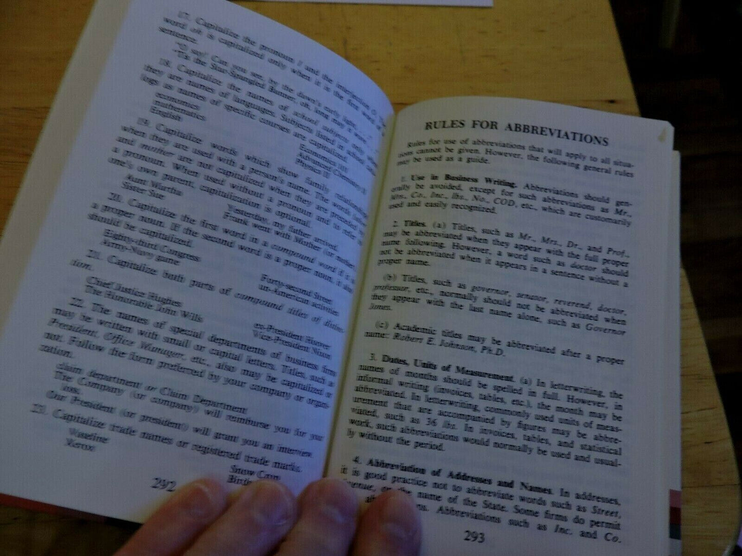 SPELLING DICTIONARY 3RD EDITION 25,00 WORDS SPELLING 1967