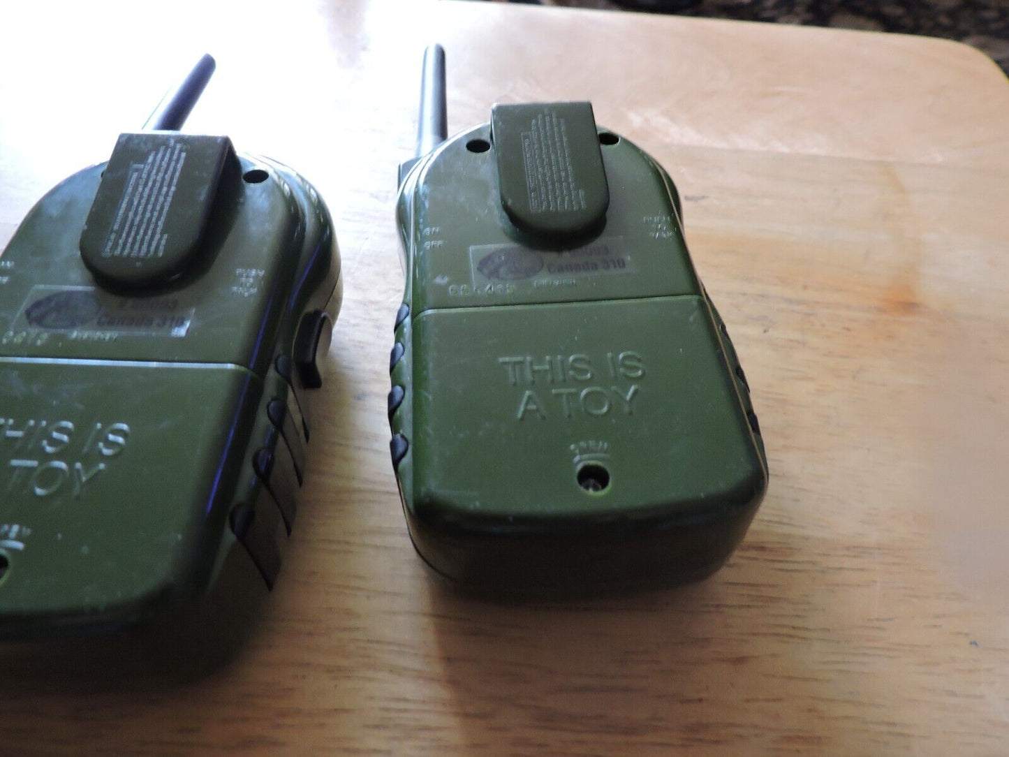 BASS PRO SHOPS TOY WALKIE TALKIES BATTERY OPERATED-SET OF TWO