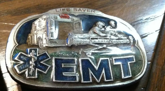BELT BUCKLE: 1985 BEAUTIFULLY DESIGNED EMT "LIFE SAVER"