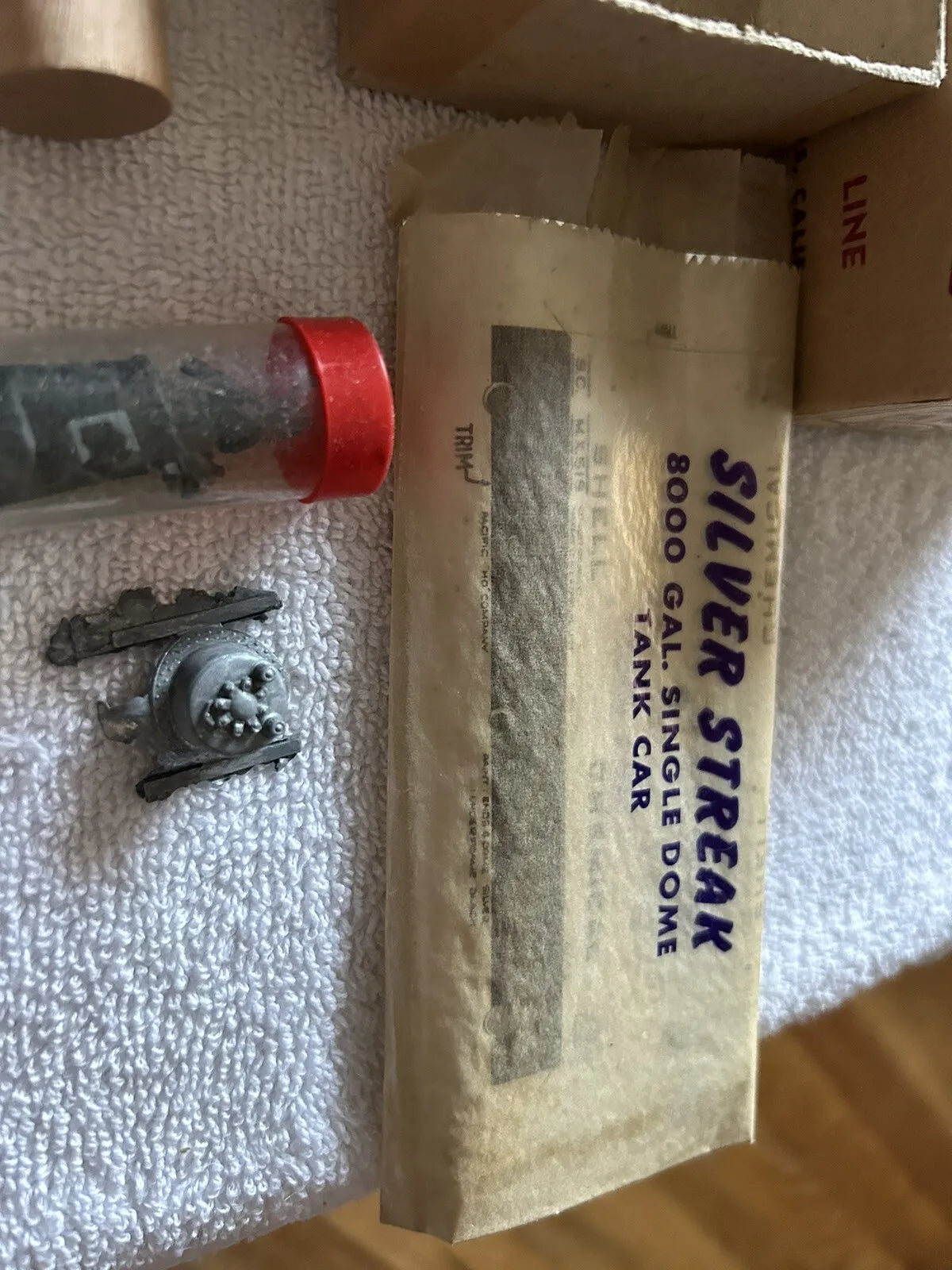 SILVER STREAK DELUXE KIT: 8000 GAL. SINGLE DOME TANK CAR