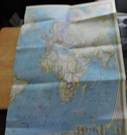THE WORLD: THE NATIONAL GEOGRAPHIC MAGAZINE MAP, 1970