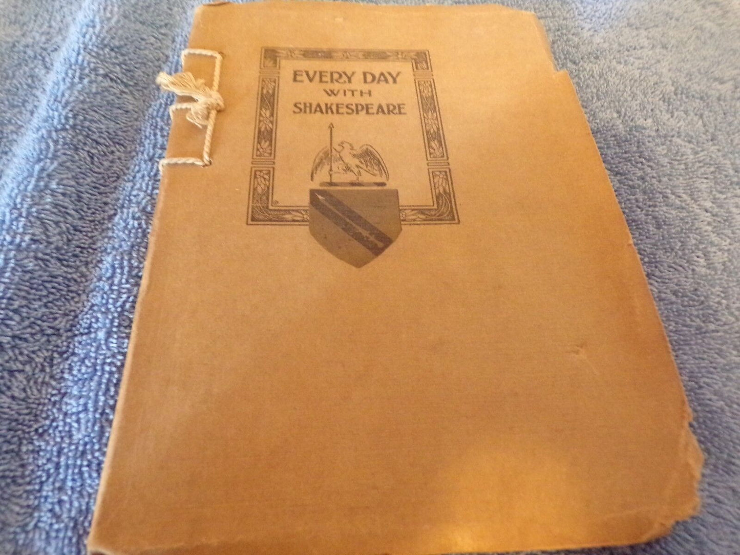 Every Day With Shakespeare (Paperback)