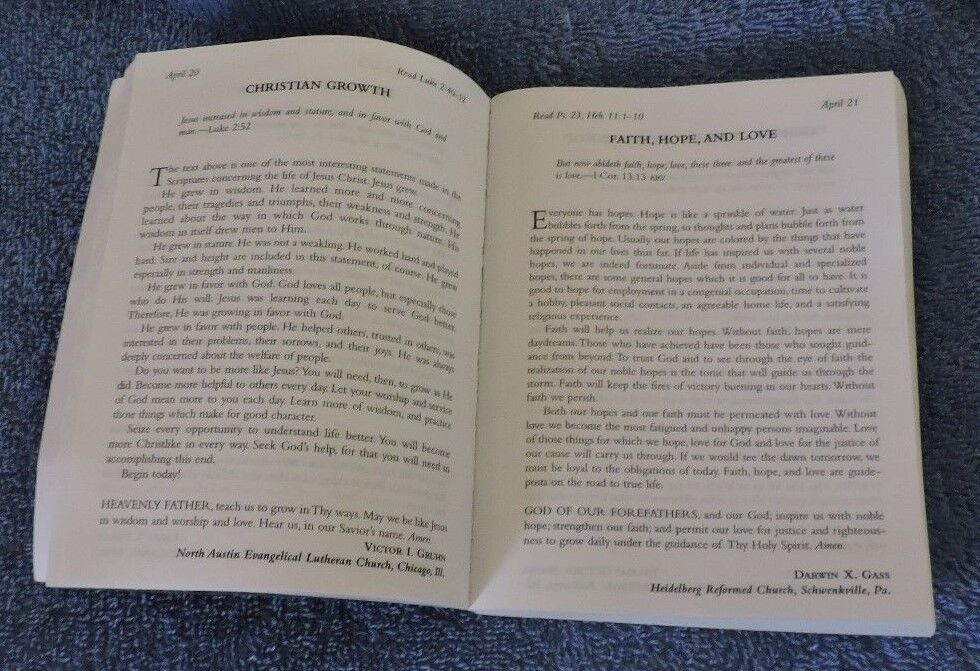 Strength for Service To God & Country Daily Devotional for Those in Service