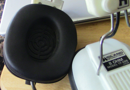 Midland International Stereo Headphones