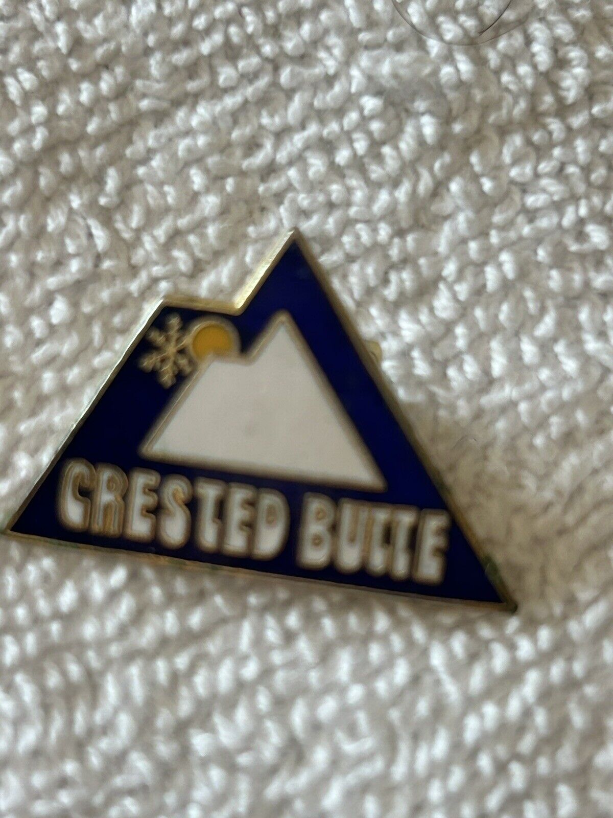 SOFTBALL PINS:  (5) MAVERICKS-2, CRESTED BULLE, CC, BROKEN ARROW 1996