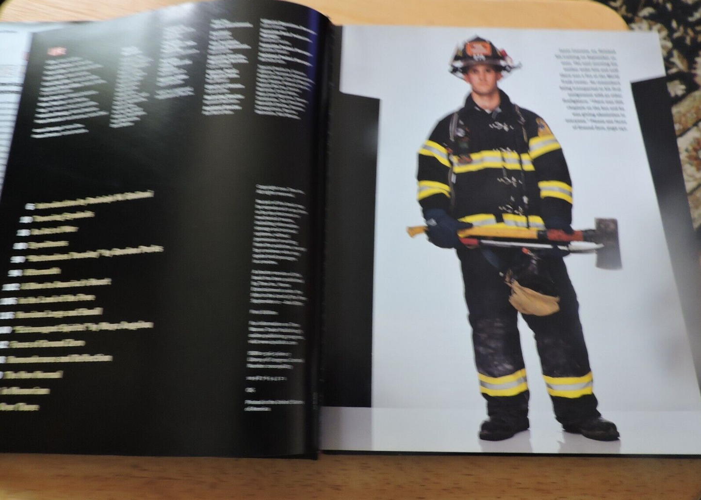 One Nation : America Remembers September 11, 2001 by Life Magazine Editors...