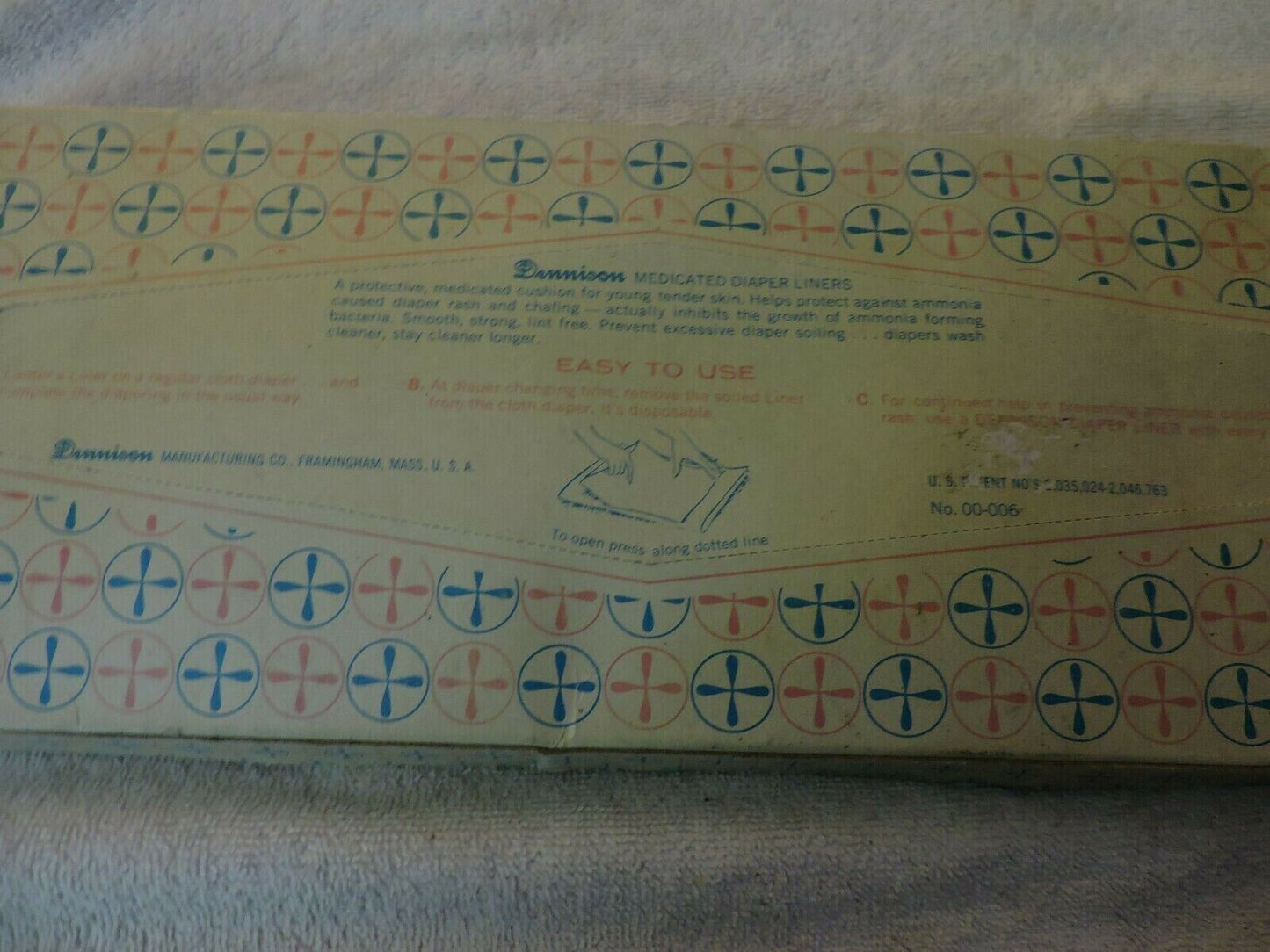 VINTAGE DENNISON DISPOSABLE DIAPER LINERS---UNOPENED BOX