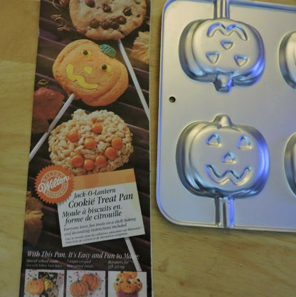 JACK-O-LANTERN COOKIE TREAT PAN (NEW)