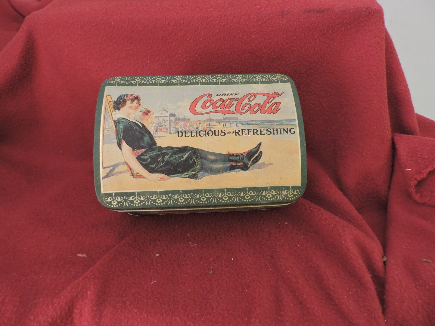 1993 COCA-COLA COKE GREEN GIRL ON THE BEACH METAL TIN 6.25" x 4.5"