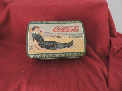 1993 COCA-COLA COKE GREEN GIRL ON THE BEACH METAL TIN 6.25" x 4.5"