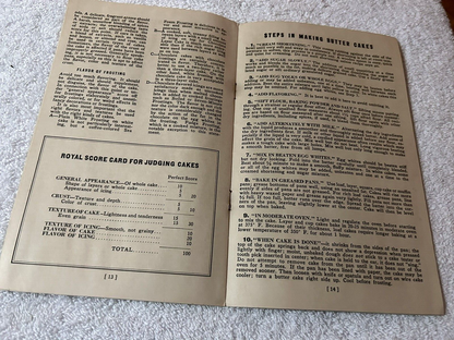 A GUIDE TO ROYAL SUCCESS IN BAKING--ROYAL BAKING POWDER  1941