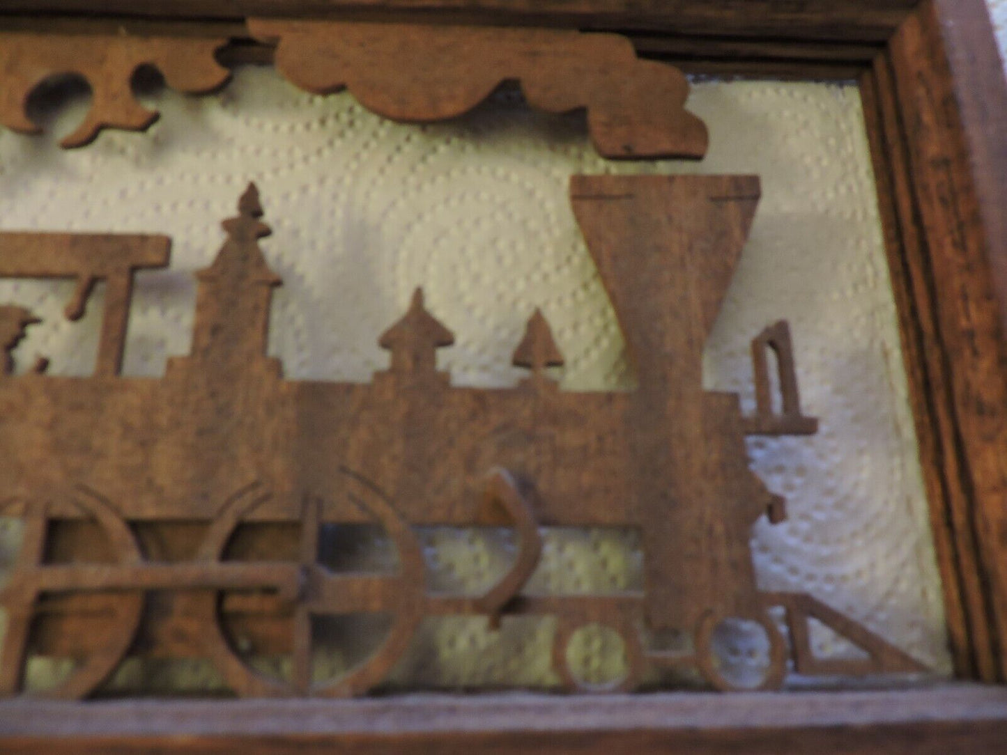 WOODEN LOCOMOTIVE HAND CRAFTED WALL HANGING 7.5 X 4.5 INCHES