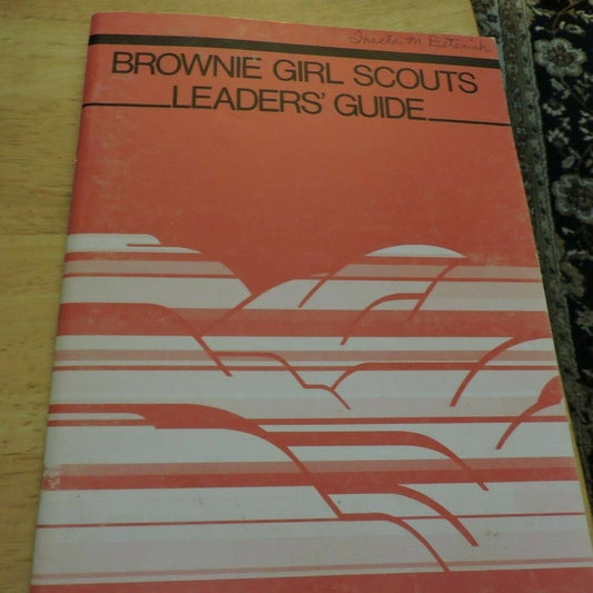 BROWNIE GIRL SCOUTS LEADER'S GUIDE  1986