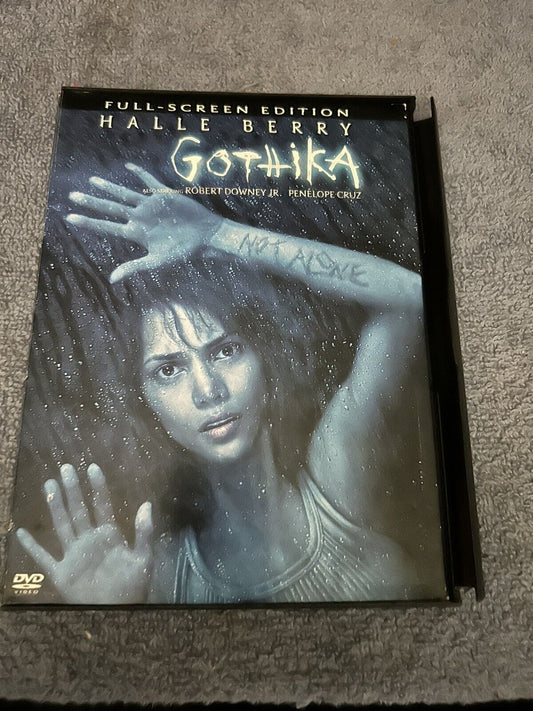 GOTHIKA:  HALLE BERRY, ROBERT DOWNEY JR, PENELOPE CRUZ