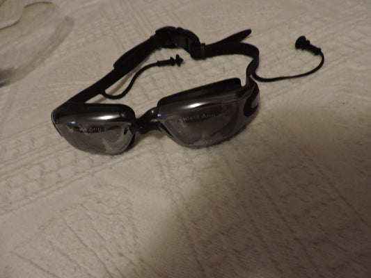 UV/Fog Resistant Swimming Goggles
