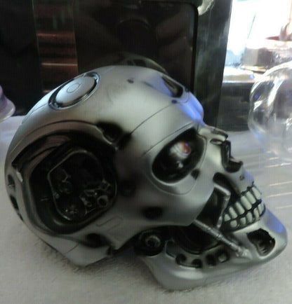 HALF SCALE ENDO SKULL  A LOOT CRATE EXCLUSIVE: CHRONICLE COLLECTIBLES TERMINATOR