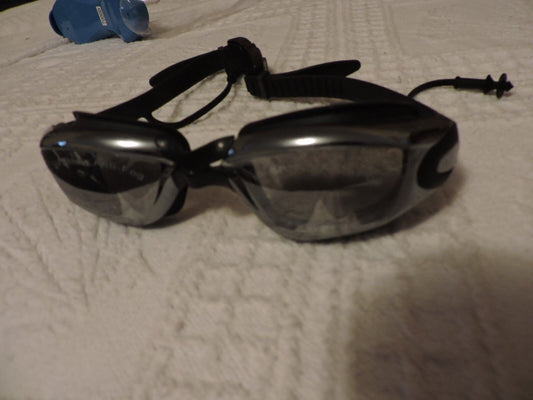 UV/Fog Resistant Swimming Goggles